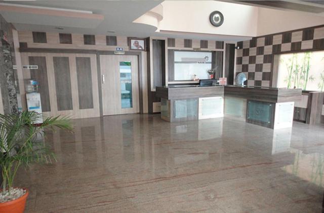 Landmaark Hotels Tiruppur Buitenkant foto
